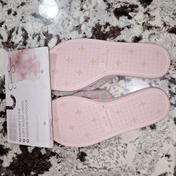 🌙 Jessica Simpson memory foam house slippers, flip flops. M 7/8. New! - Picture 4 of 11